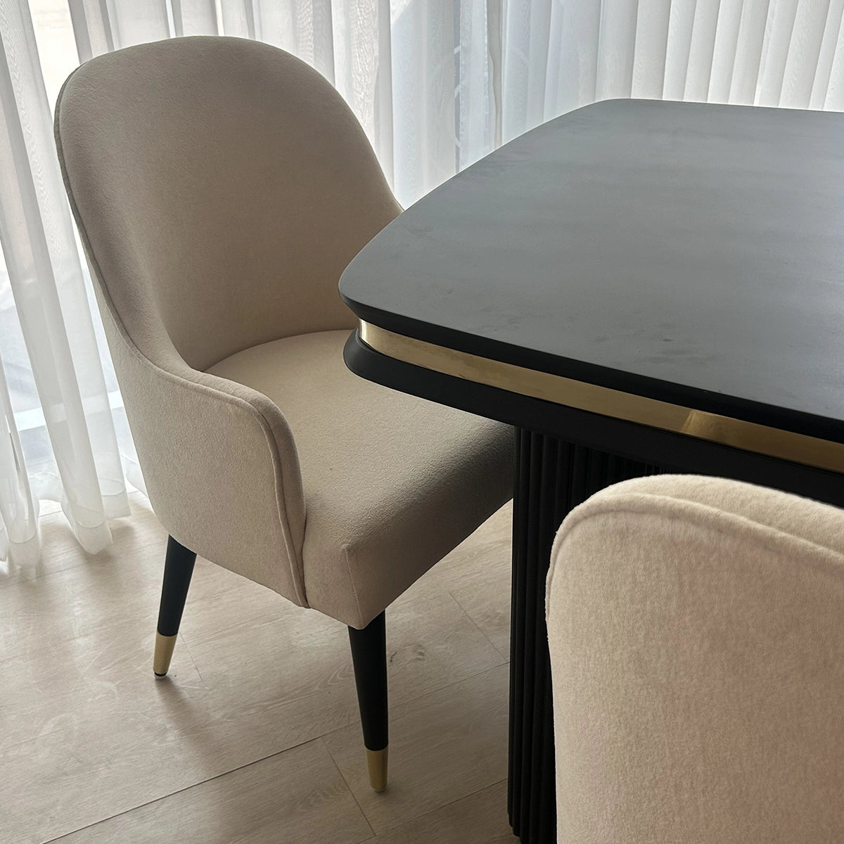 Fluted Dining Set