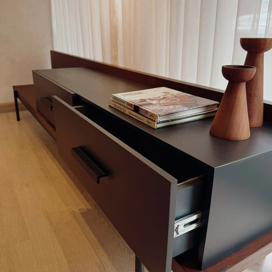 Louis Media Console